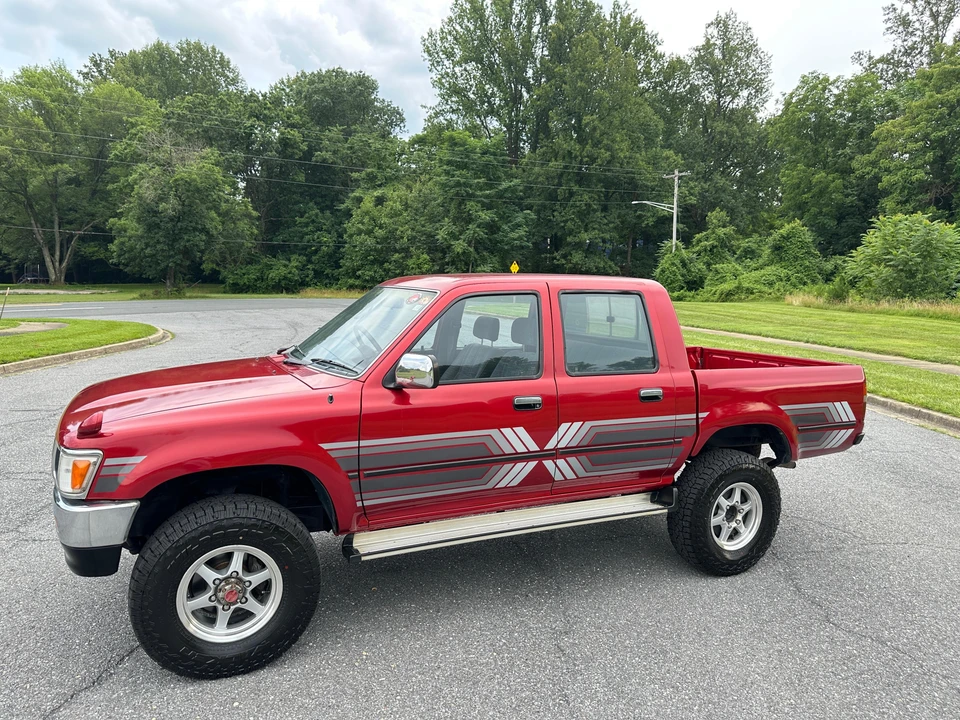 1992 Toyota Hilux 5th Gen - Image 18 of 31