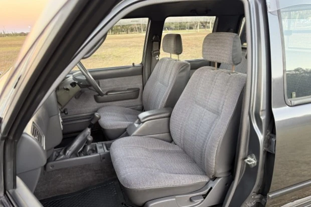 1992 Toyota Hilux 5th Gen - Image 4 of 8