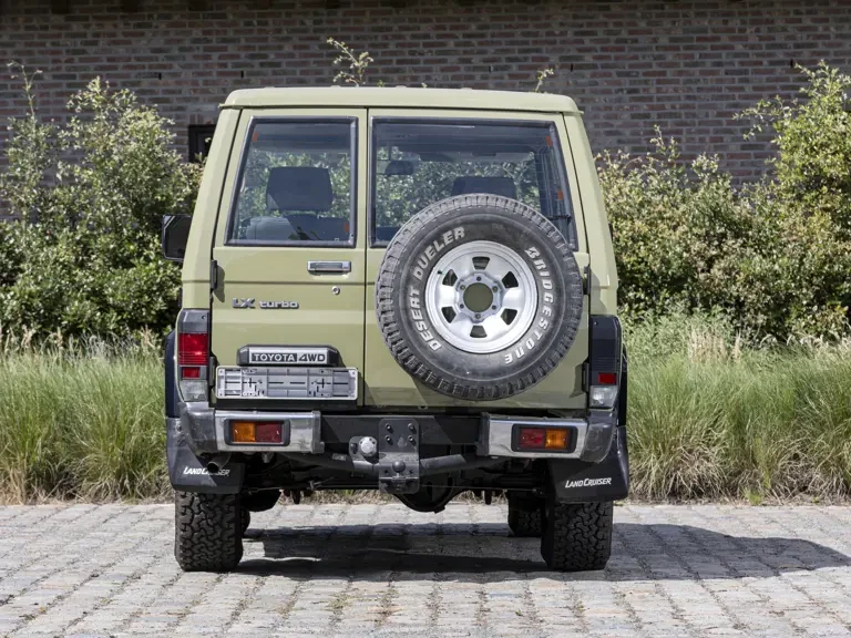 1992 Toyota J70 Land Cruiser - Image 8 of 31