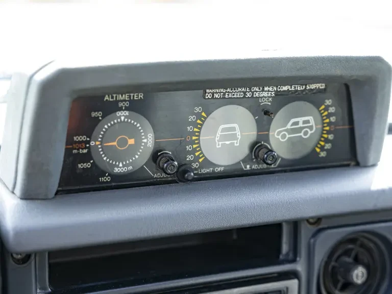 1992 Toyota J70 Land Cruiser - Image 12 of 31