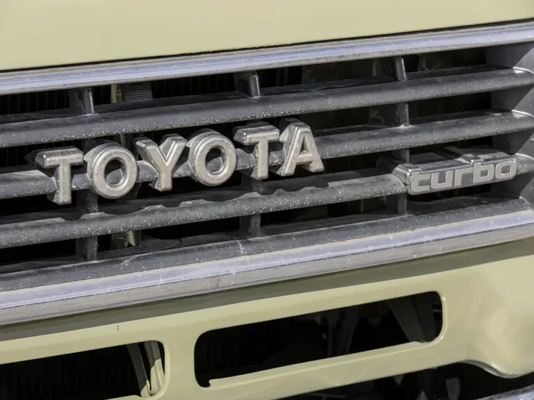 1992 Toyota J70 Land Cruiser - Image 24 of 31