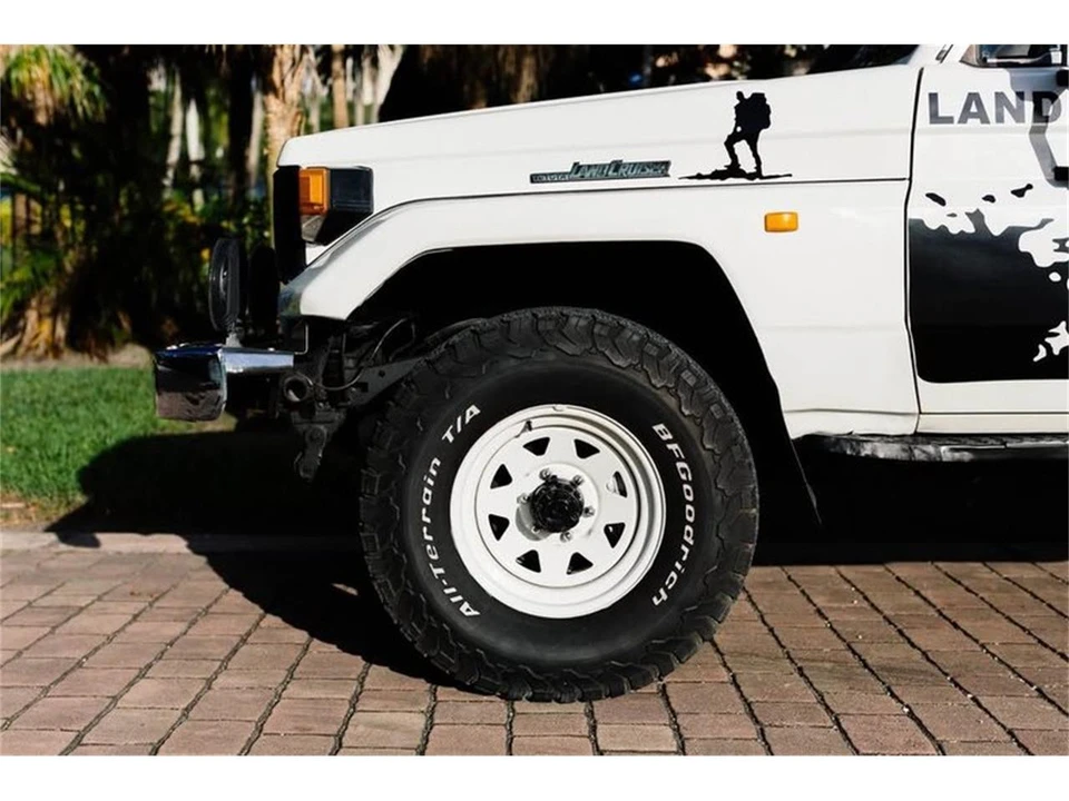1992 Toyota J60 Land Cruiser - Image 3 of 17