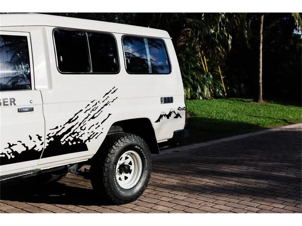 1992 Toyota J60 Land Cruiser - Image 5 of 17
