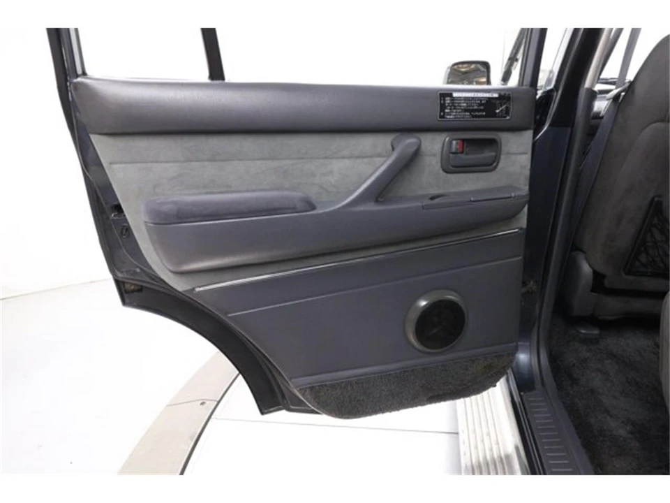 1992 Toyota J60 Land Cruiser - Image 23 of 31