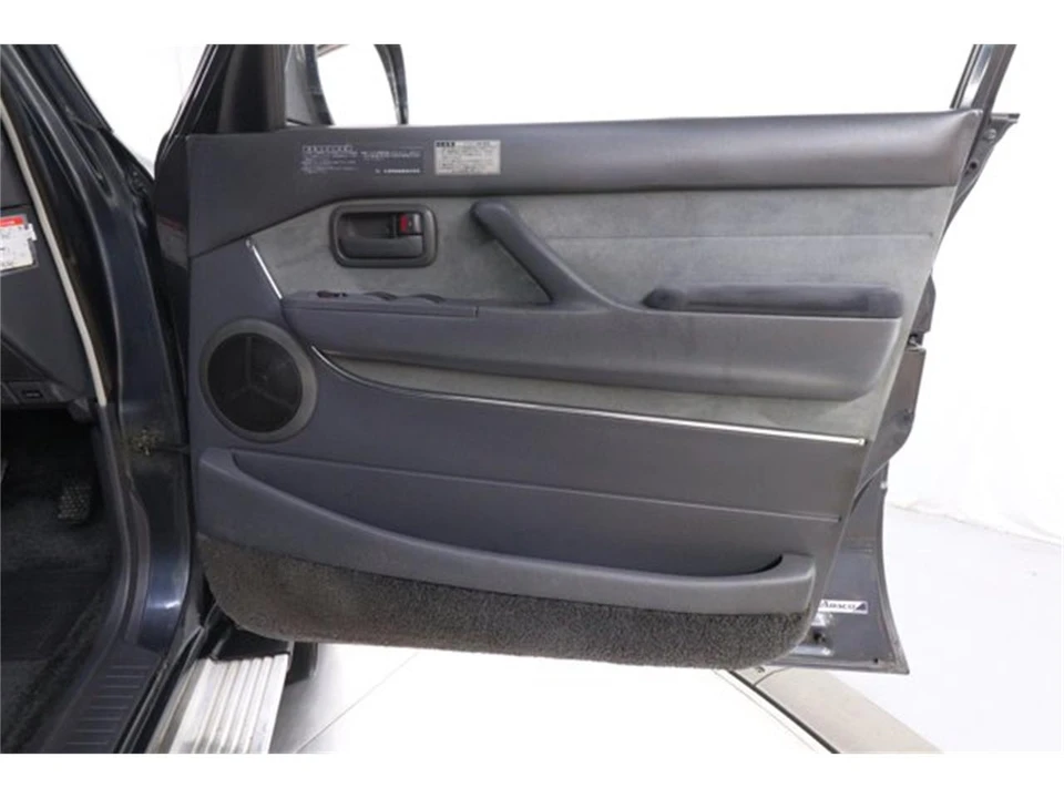 1992 Toyota J60 Land Cruiser - Image 25 of 31