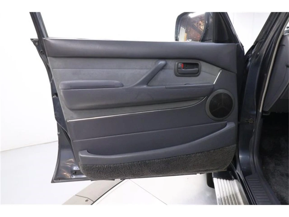 1992 Toyota J60 Land Cruiser - Image 22 of 31