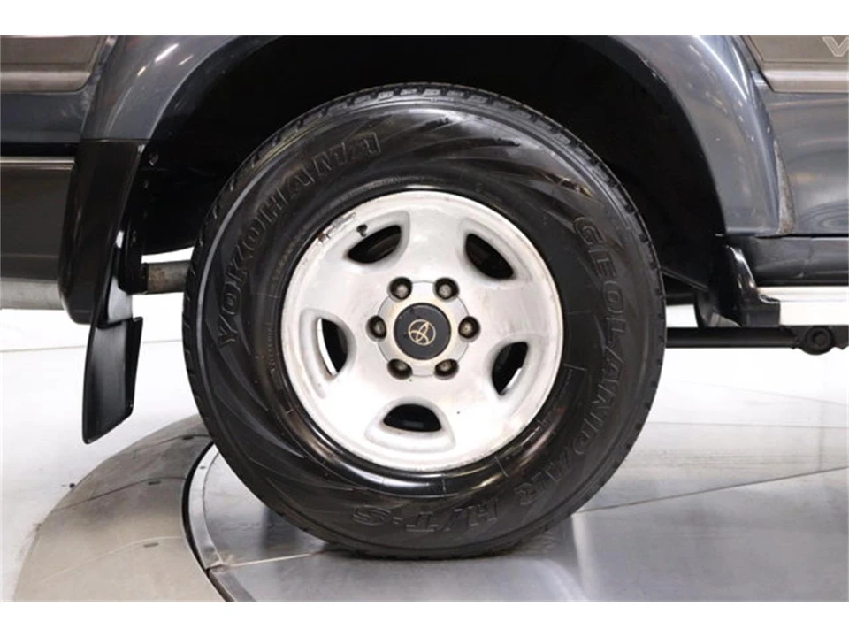 1992 Toyota J60 Land Cruiser - Image 31 of 31