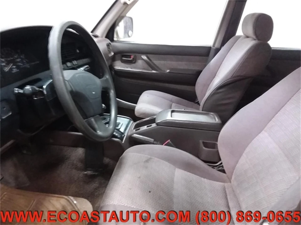 1992 Toyota J60 Land Cruiser - Image 9 of 31