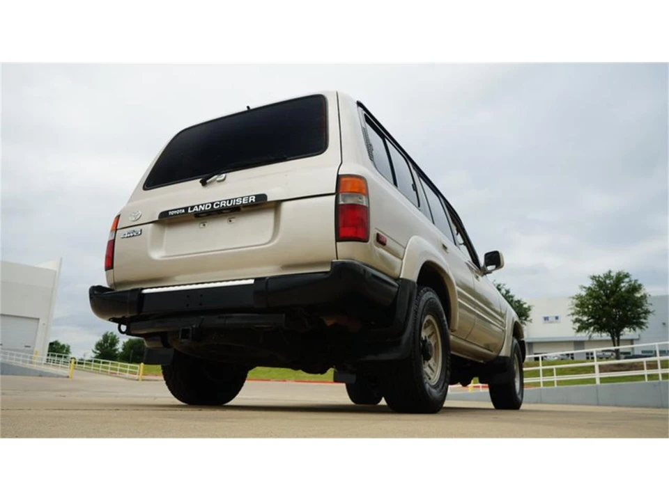 1992 Toyota J60 Land Cruiser - Image 16 of 31