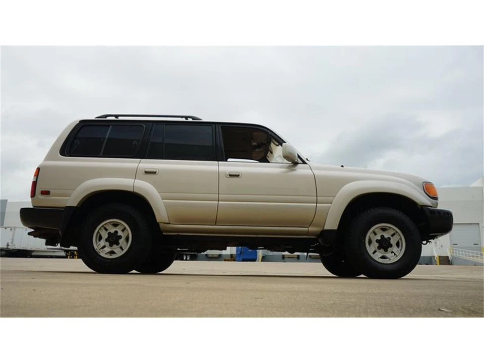 1992 Toyota J60 Land Cruiser - Image 19 of 31