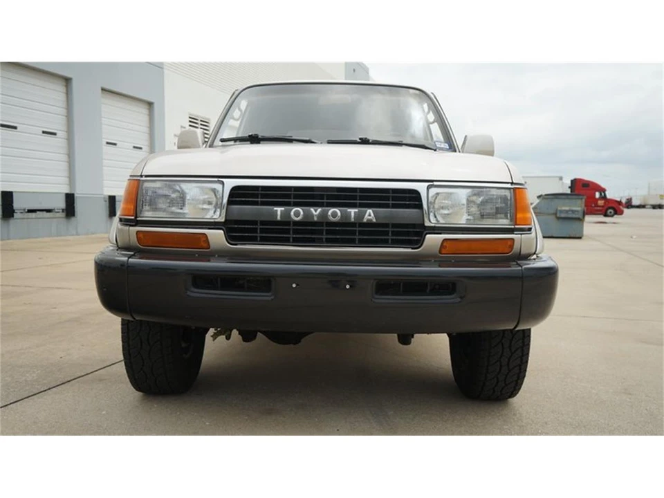 1992 Toyota J60 Land Cruiser - Image 24 of 31