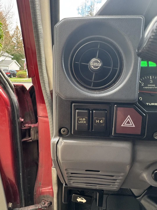 1992 Toyota J70 Land Cruiser - Image 26 of 31
