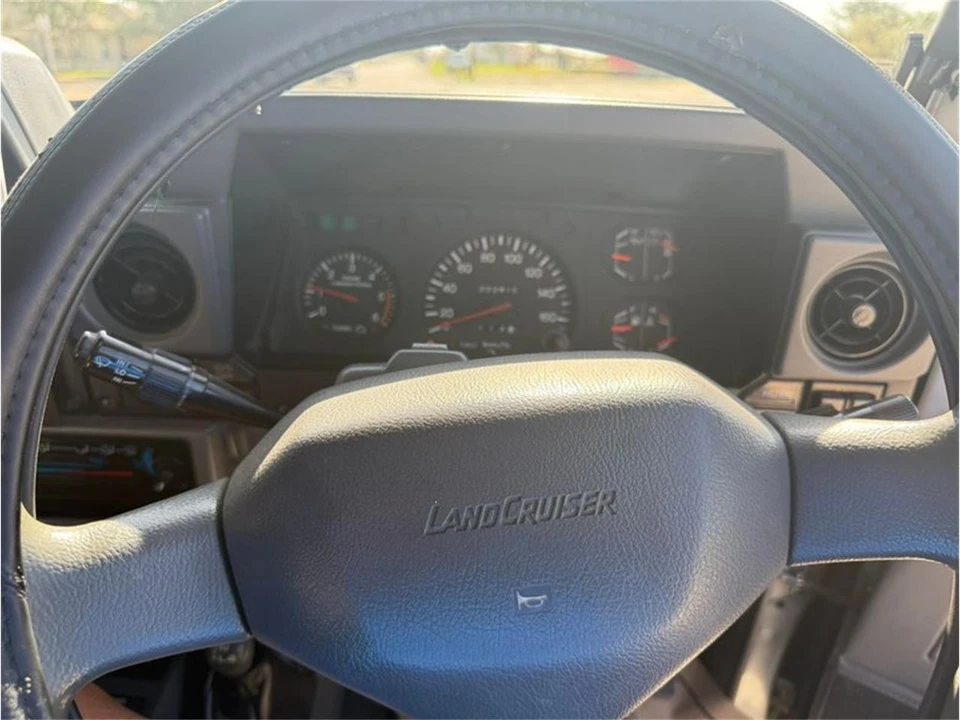 1992 Toyota J60 Land Cruiser - Image 14 of 25