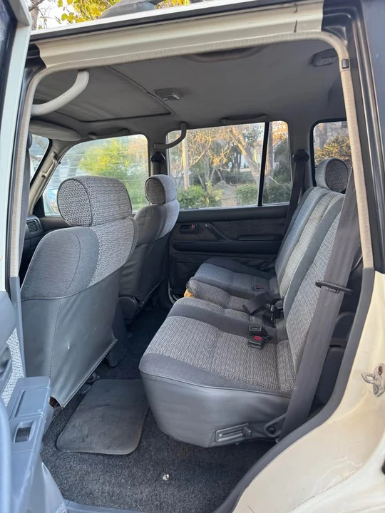 1992 Toyota J80 Land Cruiser - Image 7 of 17