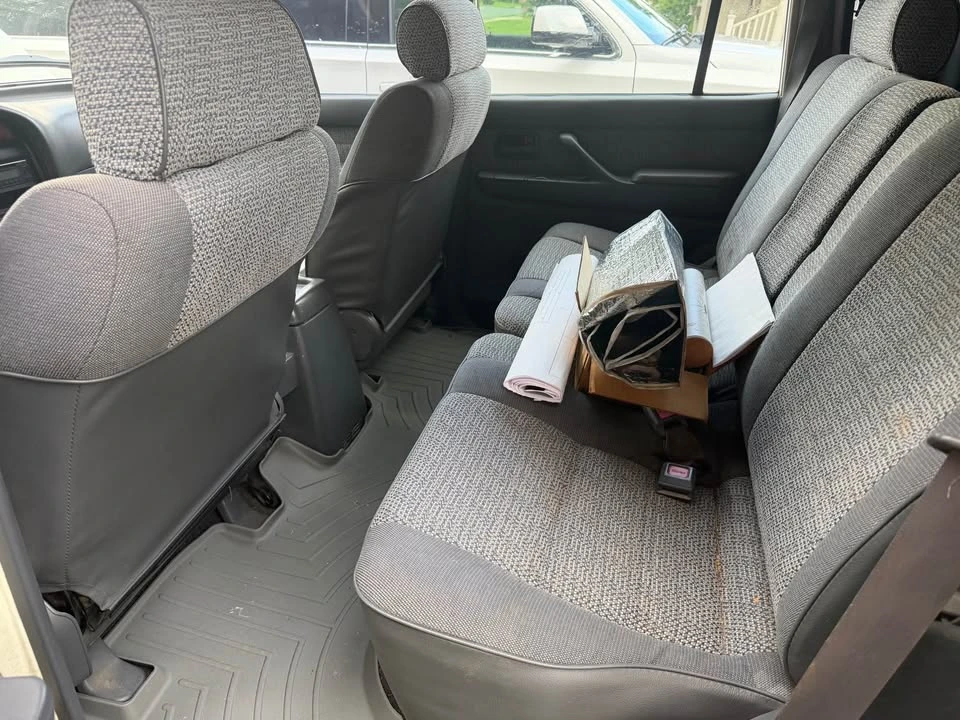 1992 Toyota J60 Land Cruiser - Image 8 of 18