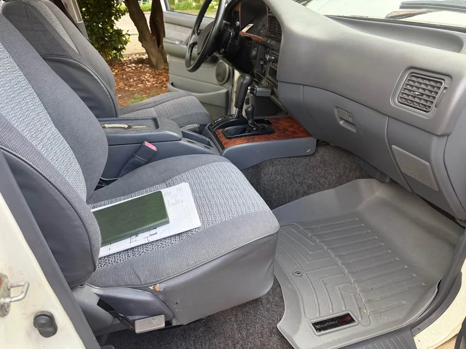 1992 Toyota J60 Land Cruiser - Image 17 of 18