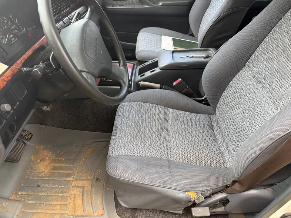 1992 Toyota J60 Land Cruiser - Image 6 of 18