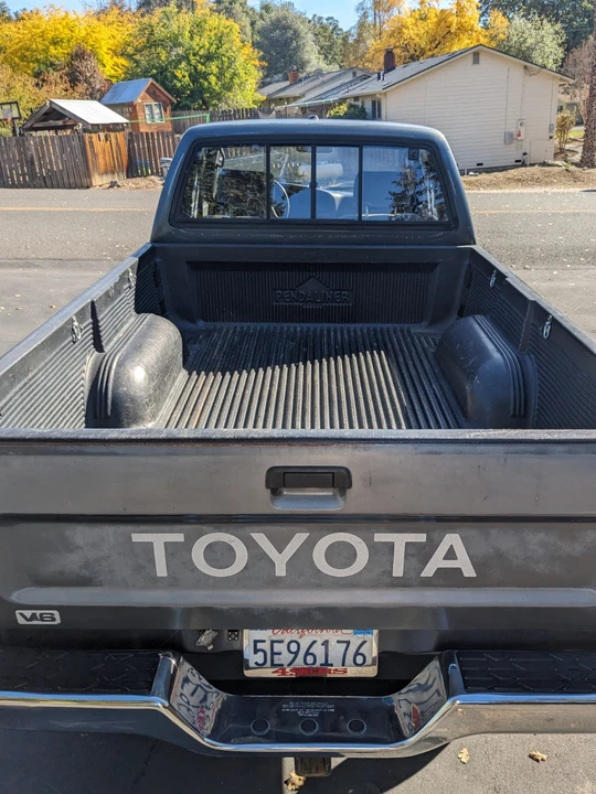 1992 Toyota Hilux 5th Gen - Image 19 of 21