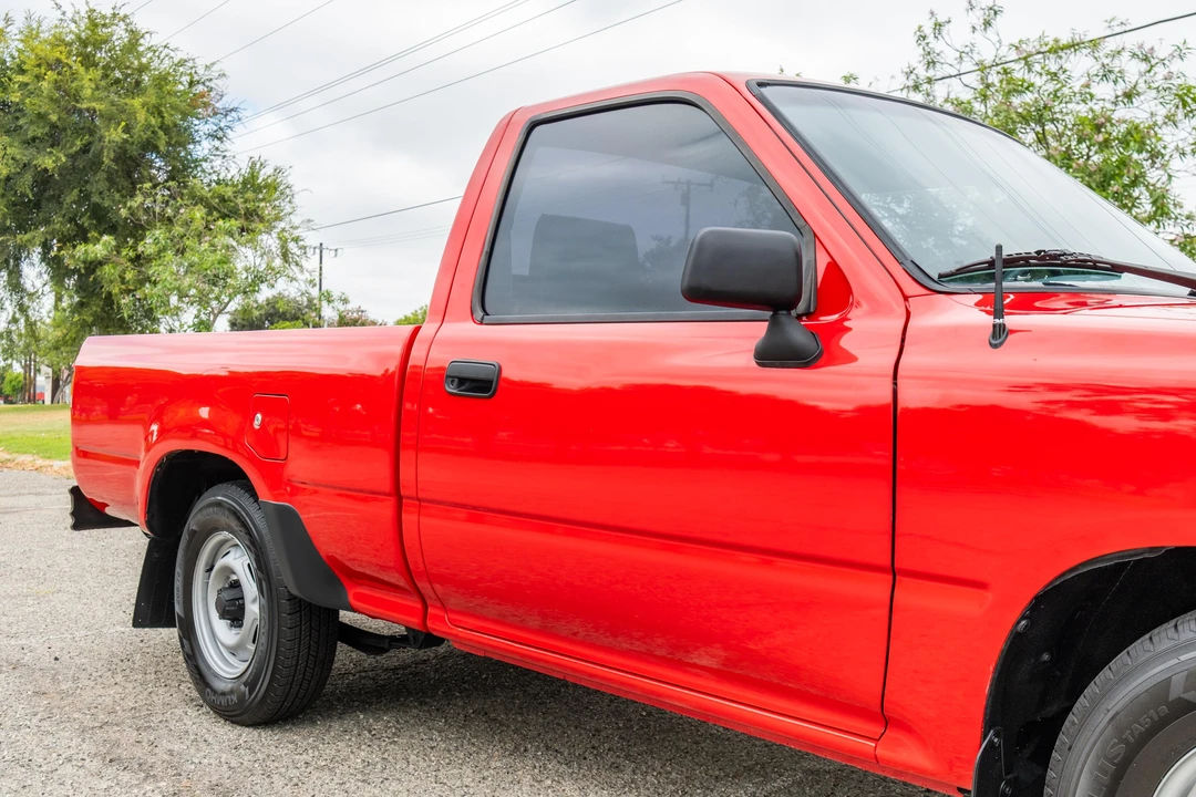 1992 Toyota Hilux 5th Gen - Image 24 of 31