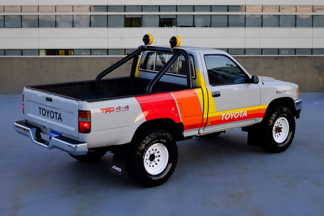 1992 Toyota Hilux 5th Gen - Image 14 of 31