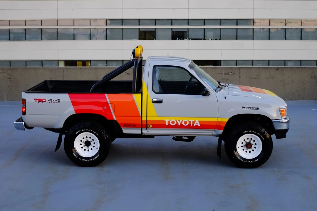 1992 Toyota Hilux 5th Gen - Image 11 of 31