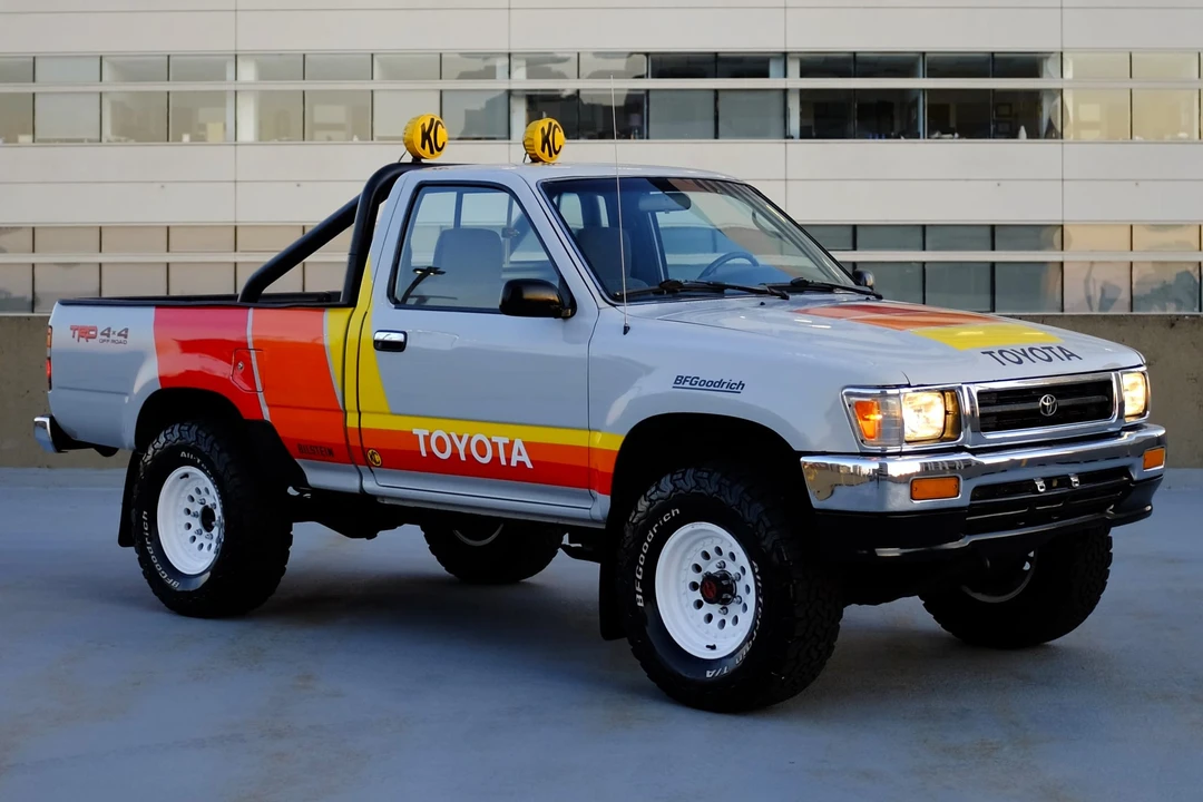 1992 Toyota Hilux 5th Gen - Image 9 of 31