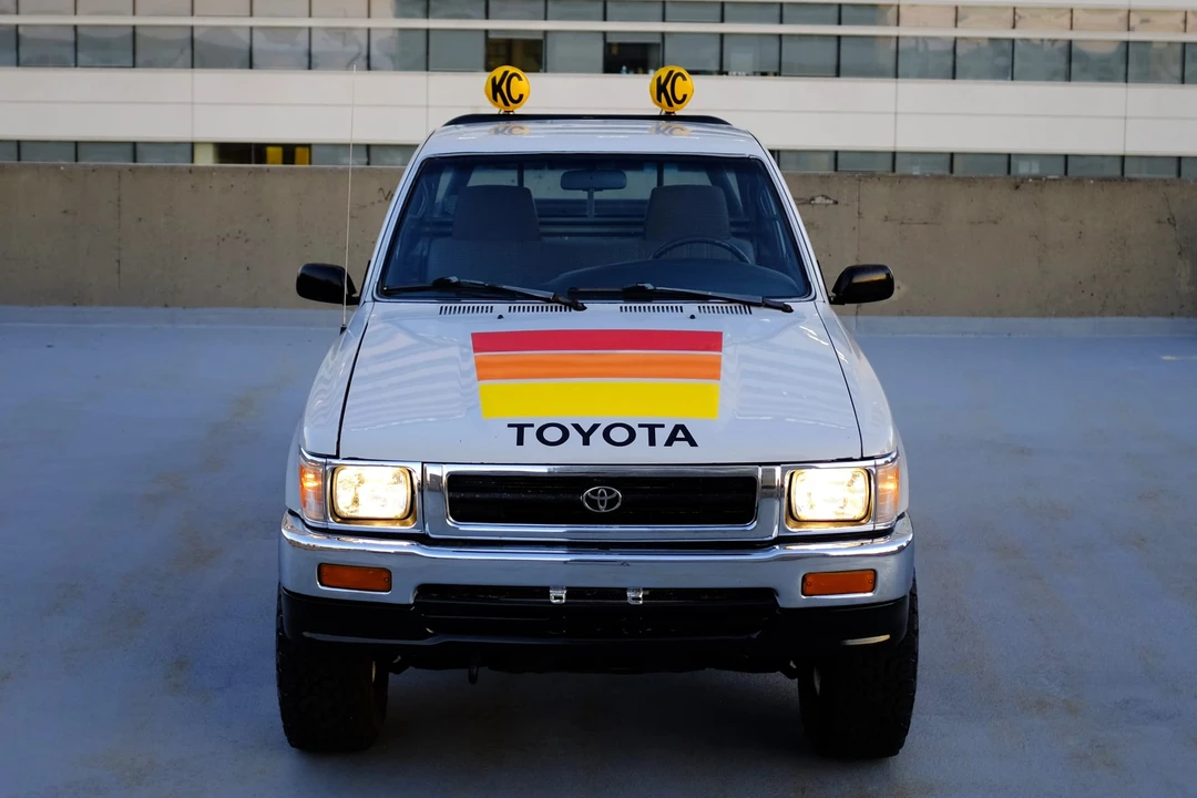 1992 Toyota Hilux 5th Gen - Image 7 of 31