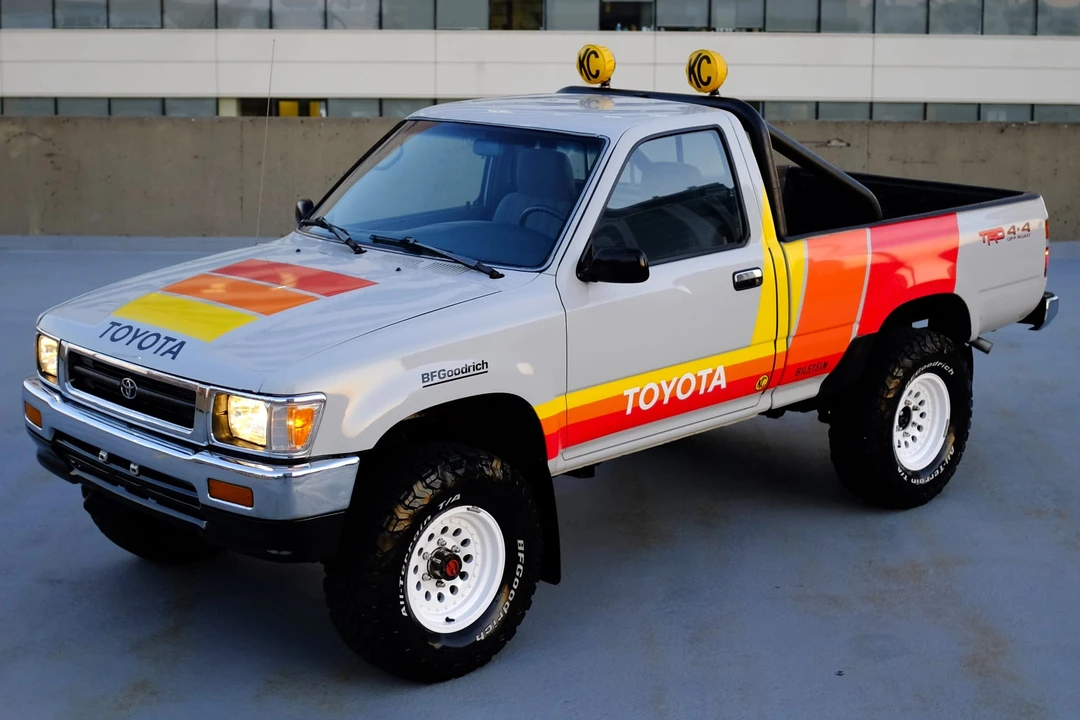 1992 Toyota Hilux 5th Gen - Image 2 of 31