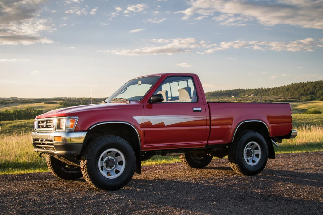 1992 Toyota Hilux 5th Gen - Image 16 of 31