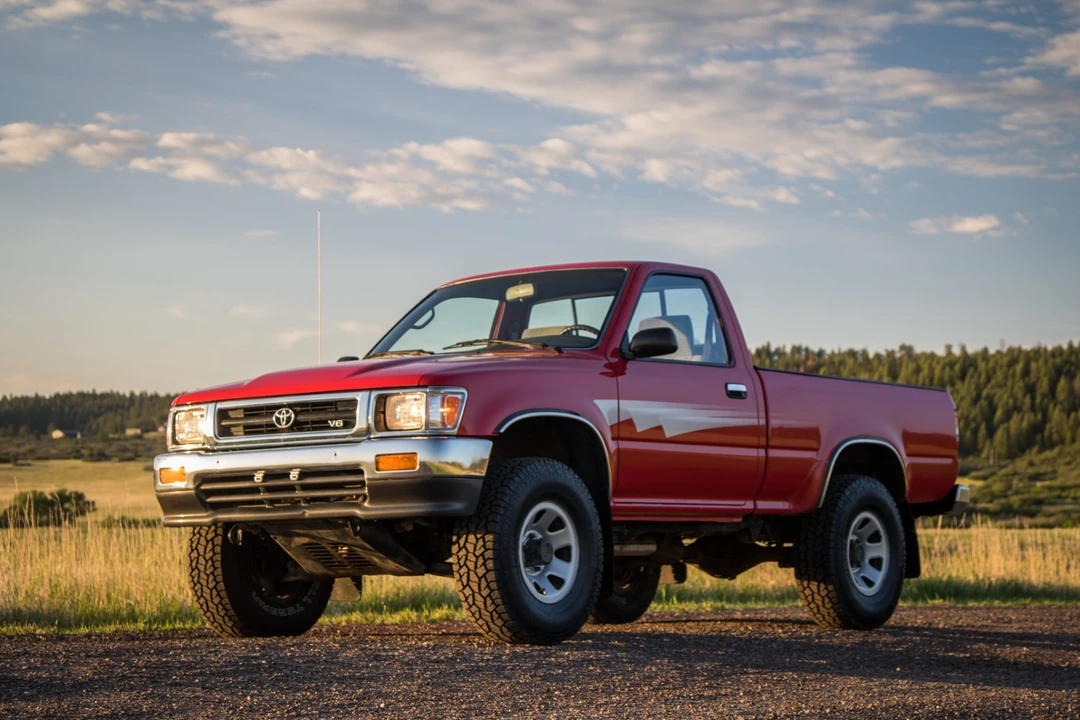 1992 Toyota Hilux 5th Gen - Image 3 of 31