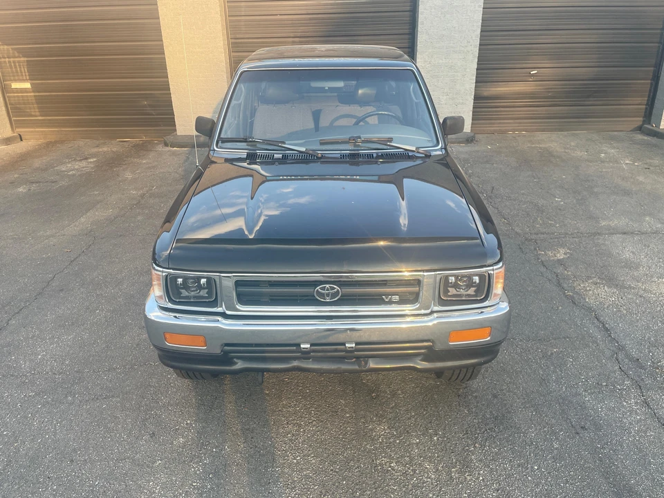 1992 Toyota Hilux 5th Gen - Image 6 of 31