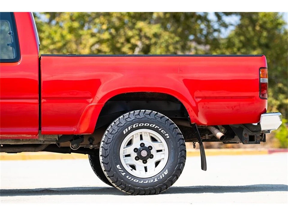 1992 Toyota Hilux 5th Gen - Image 16 of 31