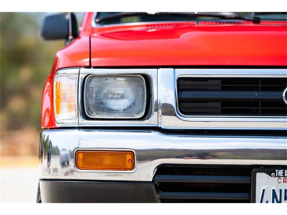 1992 Toyota Hilux 5th Gen - Image 18 of 31