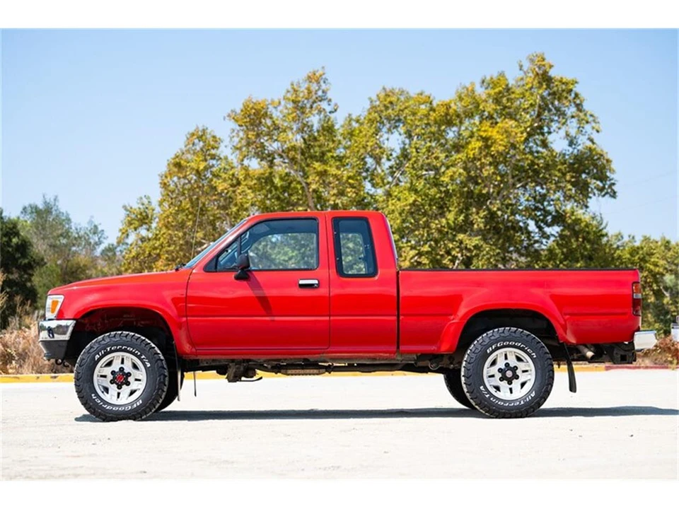 1992 Toyota Hilux 5th Gen - Image 4 of 31