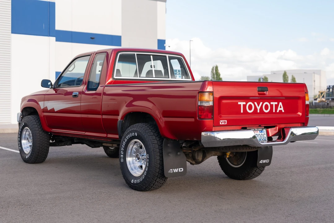 1992 Toyota Hilux 5th Gen - Image 25 of 31