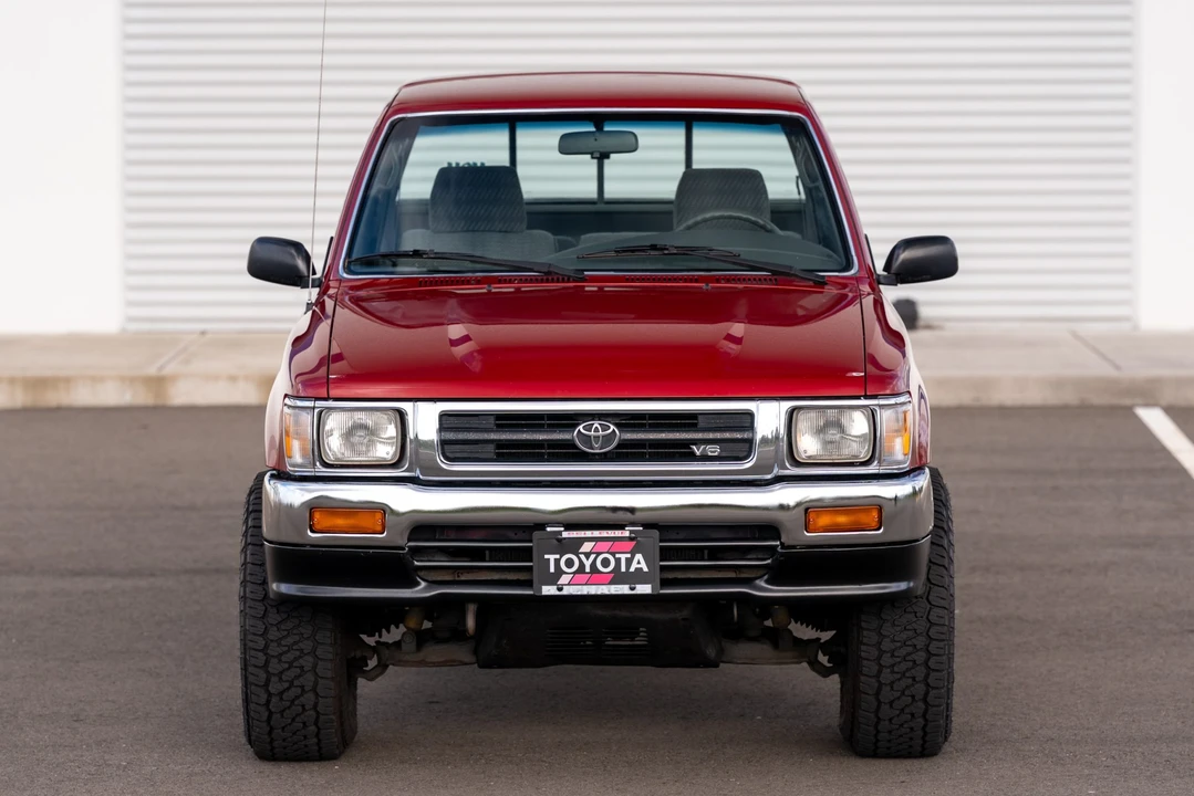 1992 Toyota Hilux 5th Gen - Image 4 of 31