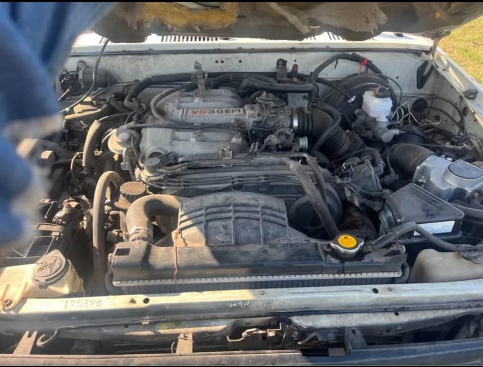 1992 Toyota T100 - Image 8 of 9