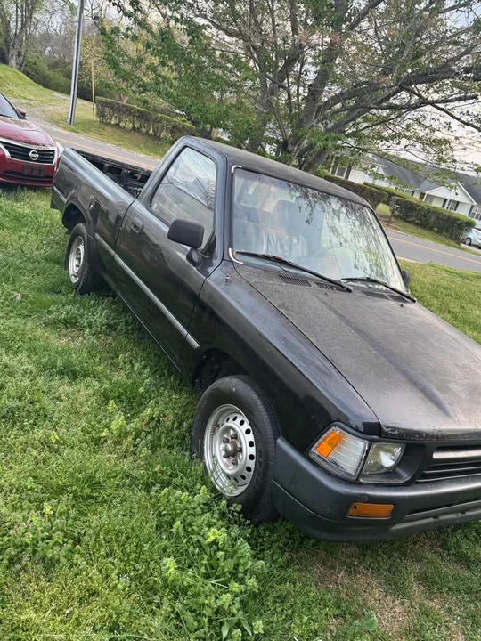 1992 Toyota Tacoma - Image 2 of 6