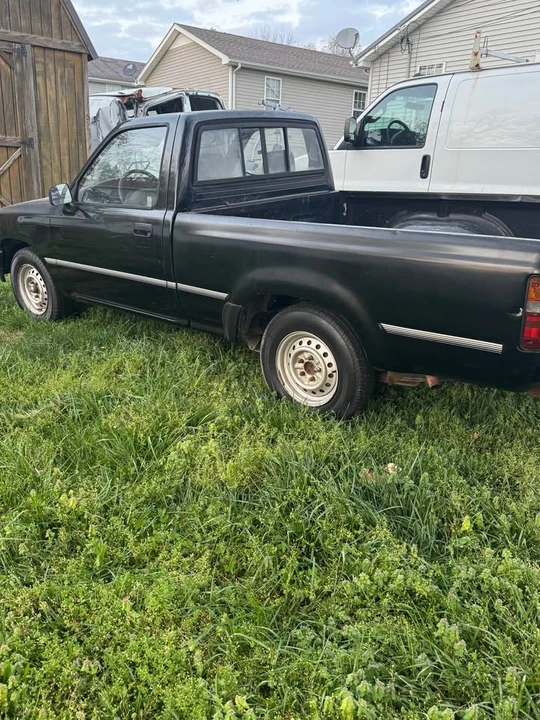 1992 Toyota Tacoma - Image 4 of 6