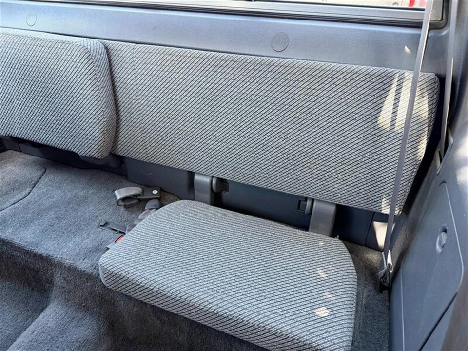 1992 Toyota Tacoma - Image 30 of 31