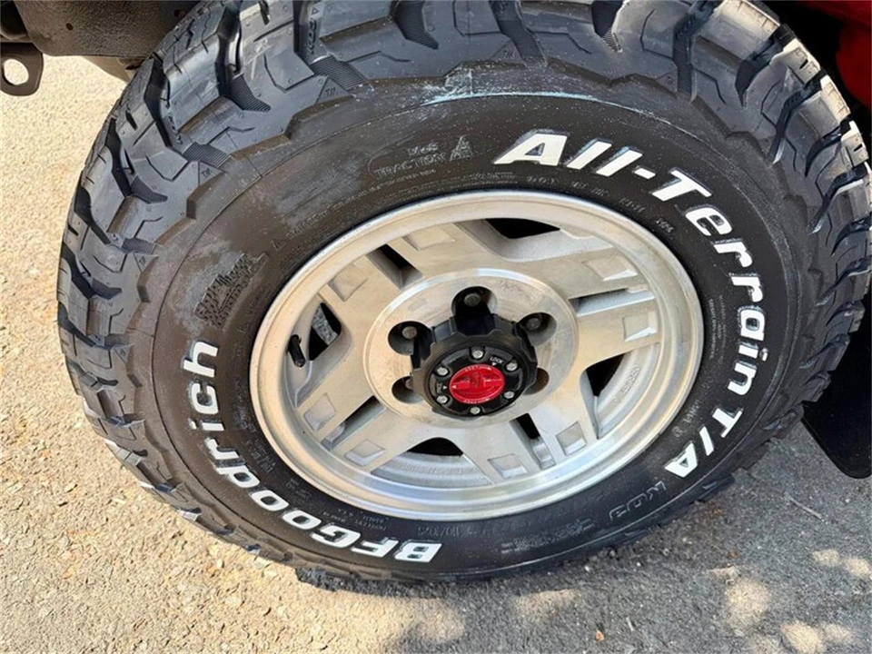 1992 Toyota Tacoma - Image 17 of 31