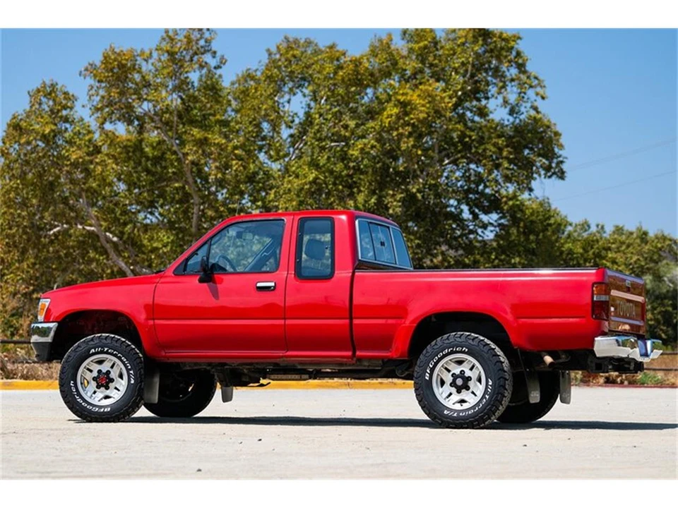 1992 Toyota Tacoma - Image 2 of 31