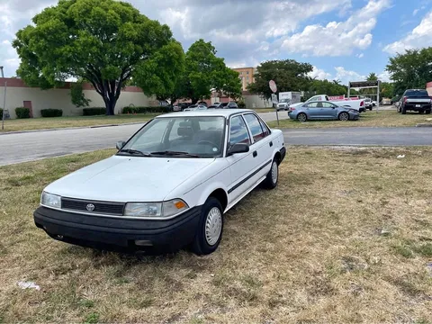 1992 Toyota Corolla LE Sedan