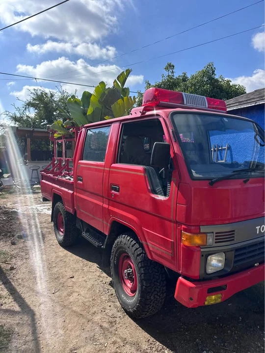 1992 Toyota HiAce 3rd Gen - Image 9 of 11