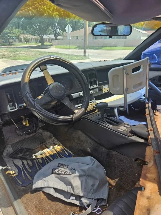 1992 Pontiac Firebird Trans Am 3rd Gen - Image 6 of 10