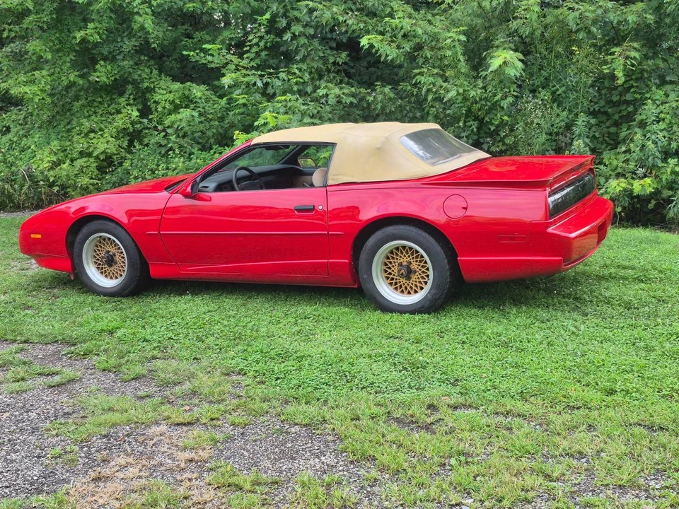 1992 Pontiac Firebird Trans Am 3rd Gen - Image 4 of 8