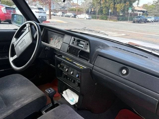 1992 Volvo 245 - Image 6 of 7