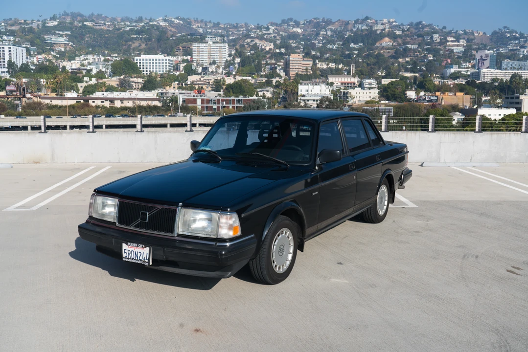 1992 Volvo 244 - Image 7 of 31