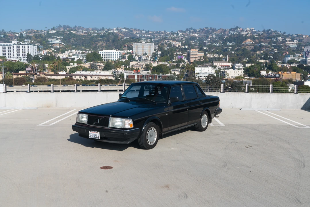 1992 Volvo 244 - Image 8 of 31
