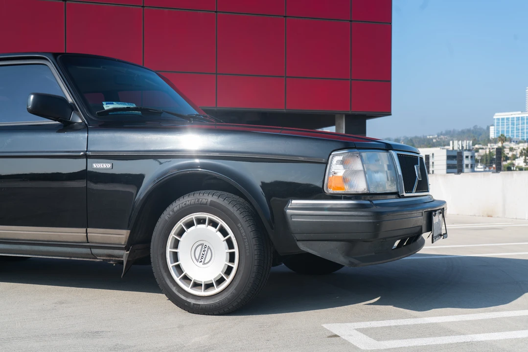 1992 Volvo 244 - Image 26 of 31